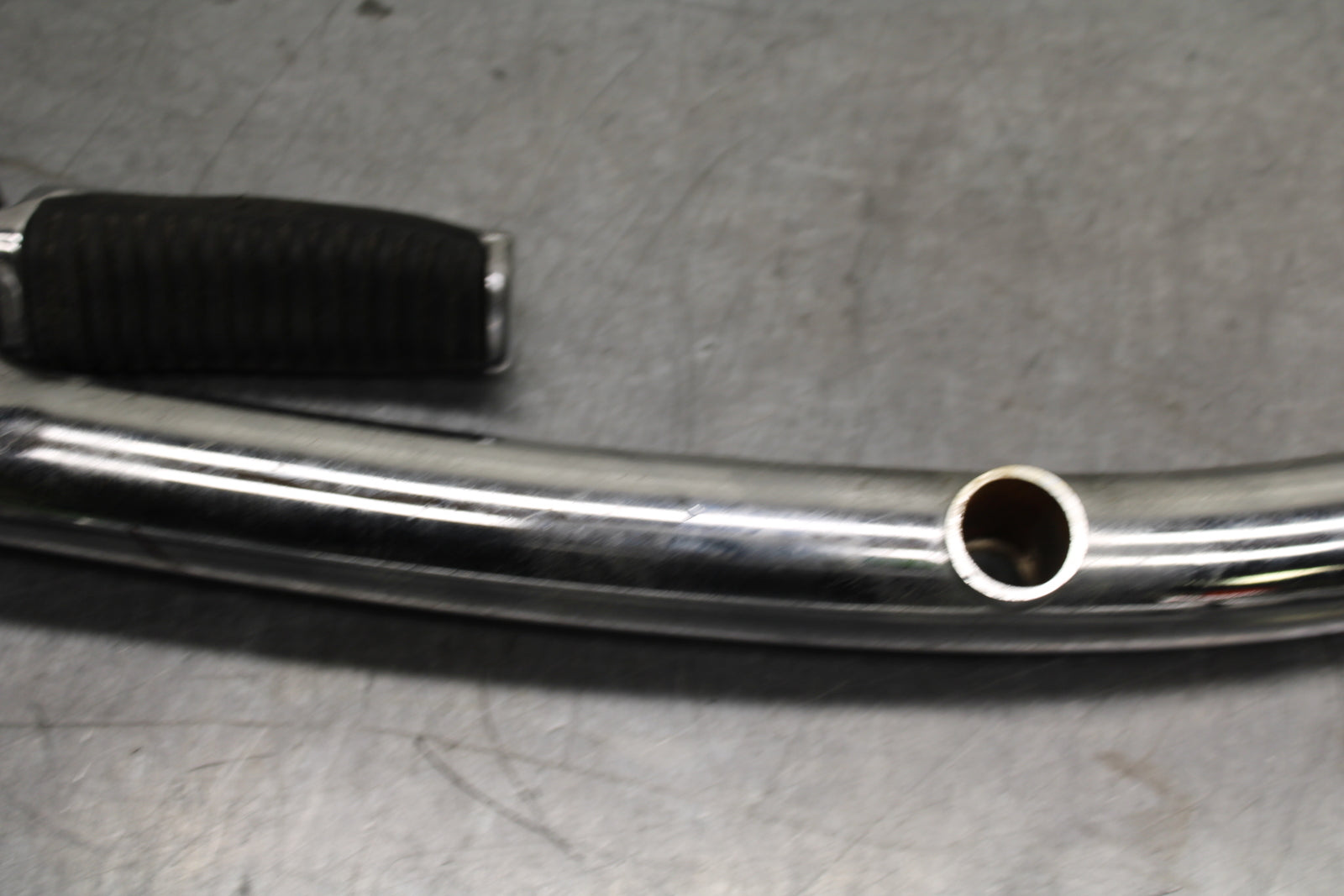 87-03 SUZUKI INTRUDER 1400 VS1400GLP REAR STRUT BACK PEG SET PAIR BB752