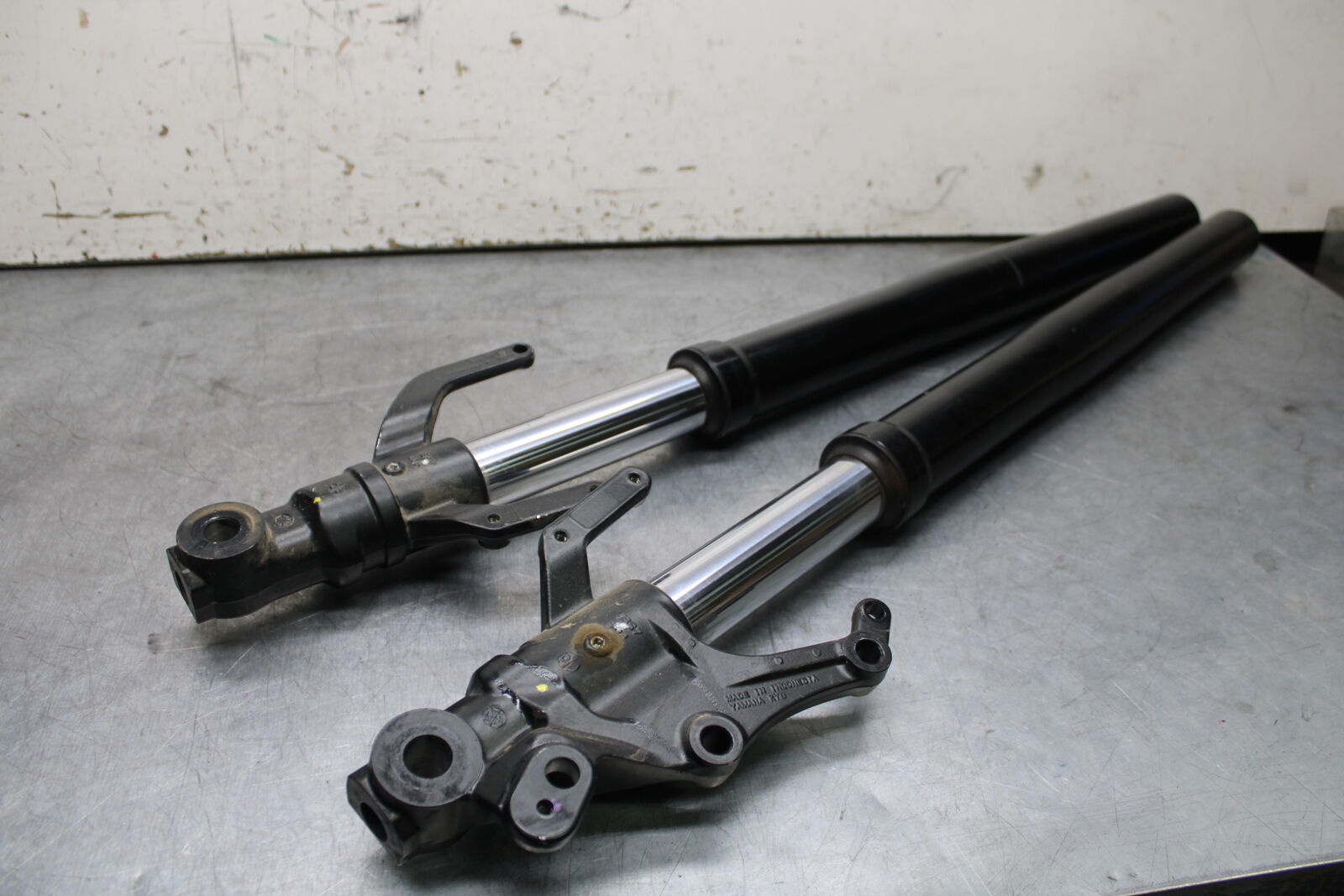 19-24 YAMAHA R3 FRONT FORKS SHOCK SUSPENSION SET PAIR BB736