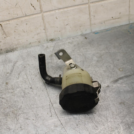 2017 Suzuki GSXR600 FRONT BRAKE MASTER RESERVOIR TANK BOTTLE 59740-47H10  BB527