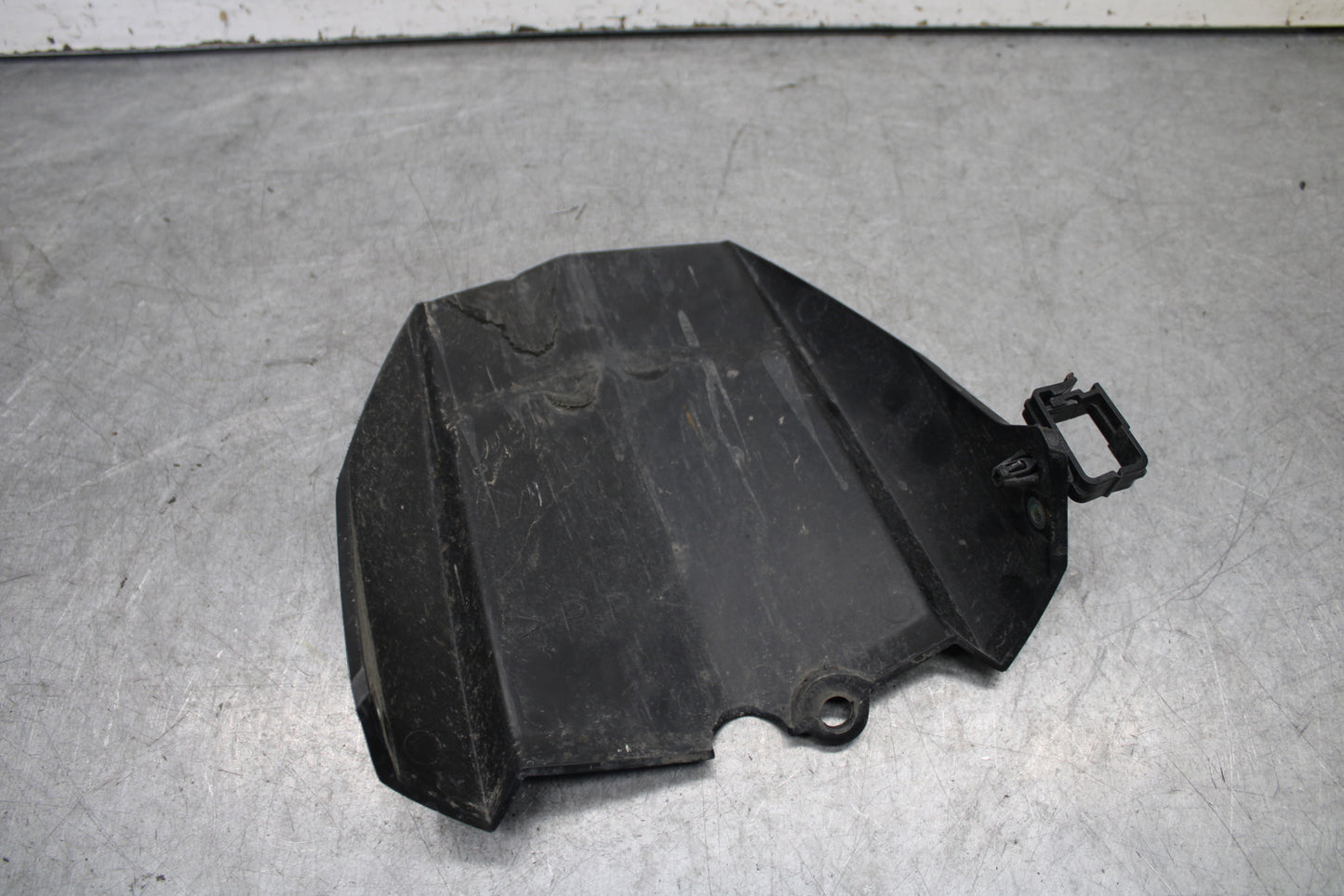 16-21 YAMAHA XSR900 REAR BACK WHEEL TIRE HUGGER FENDER BB664