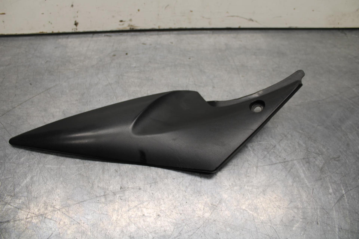 06-07 SUZUKI GSXR750 RIGHT LEFT FRONT SIDE SEAT PANELS TRIMS COWLS BB613