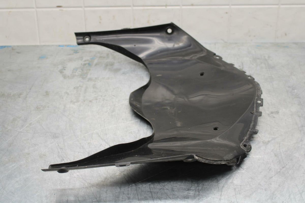 15-21 SUZUKI GSXR600 LOWER FRONT UPPER INNER HEADLIGHT COWL FAIRING  BB418