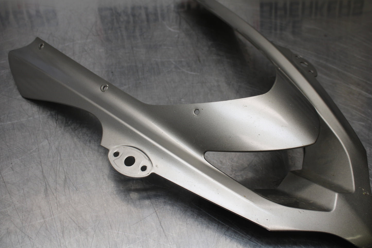 04-05 KAWASAKI NINJA ZX10R FRONT CENTER COWL FAIRING BB163