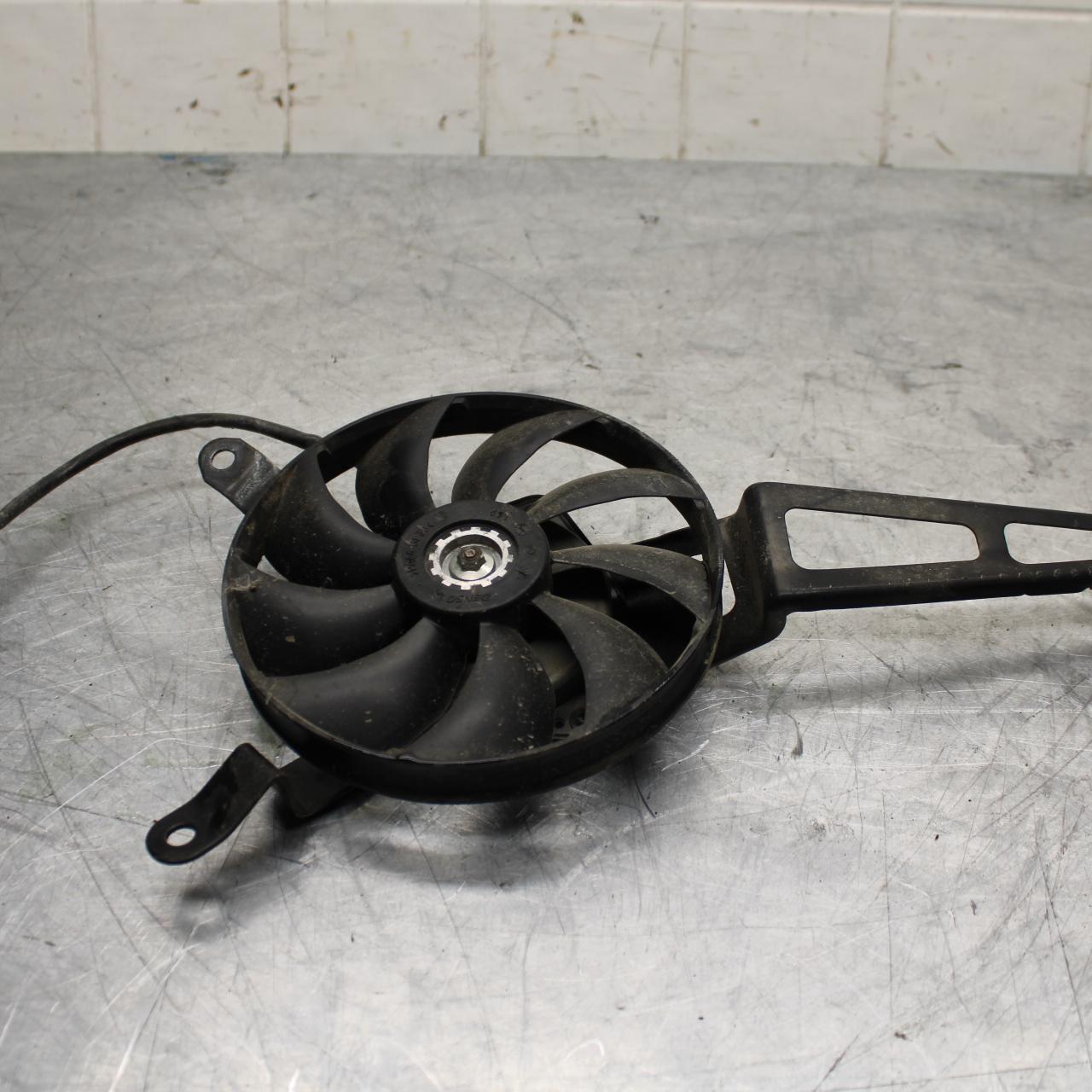 11-15 KAWASAKI ZX1000R ENGINE RADIATOR COOLING FAN BB445