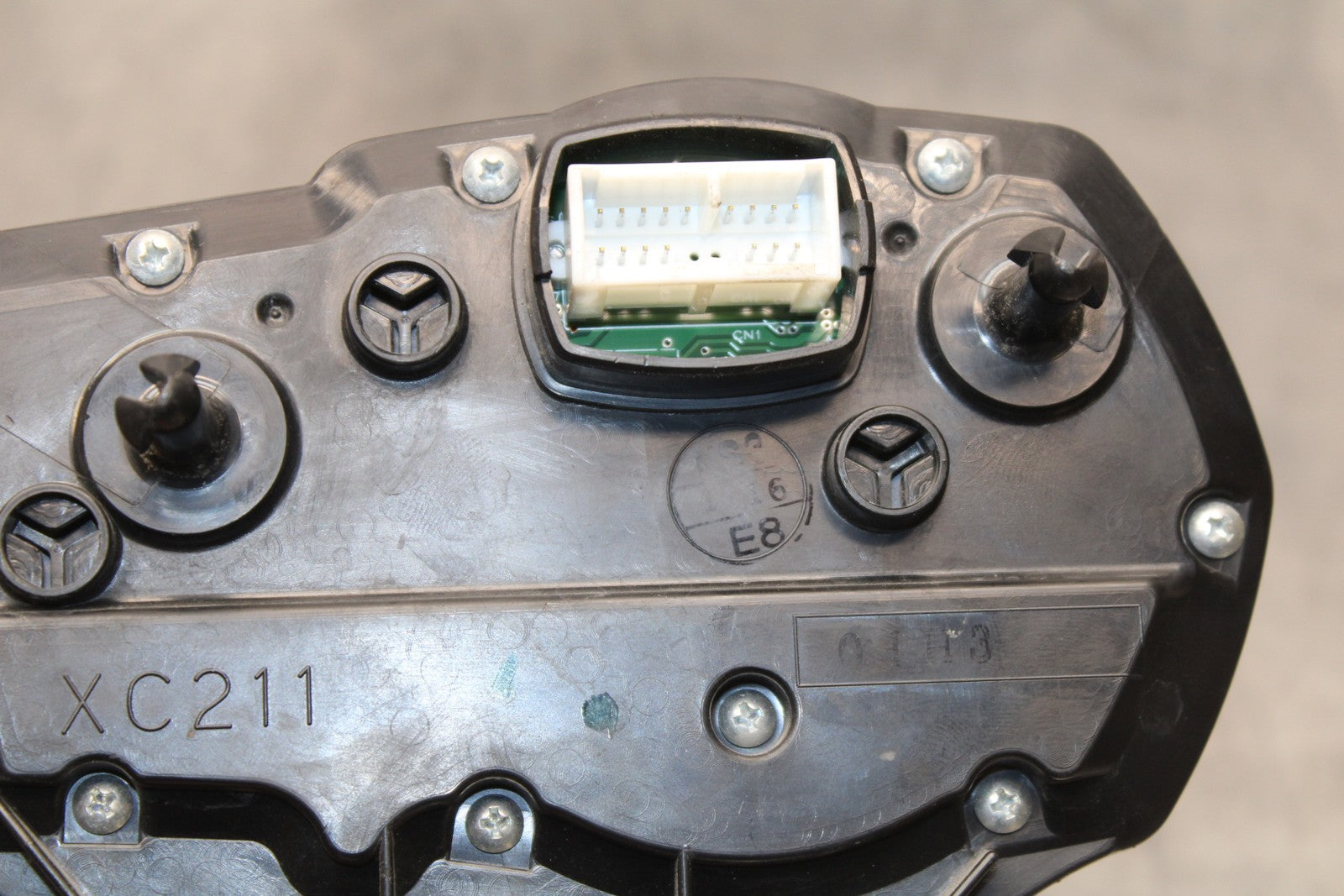 06-07 SUZUKI GSXR 600 SPEEDO GAUGES DISPLAY CLUSTER SPEEDOMETER TACHOMETER BB178
