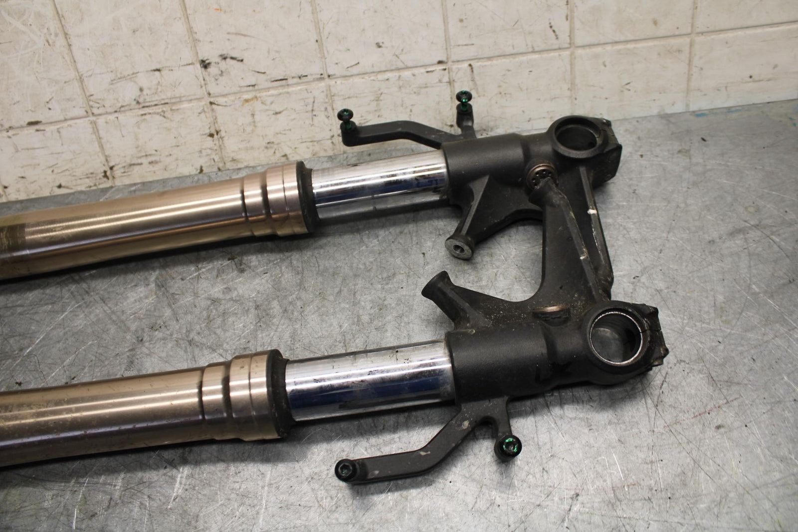 2009 Kawasaki Ninja ZX6R ZX600R FRONT FORKS SHOCK SUSPENSION SET PAIR BB538