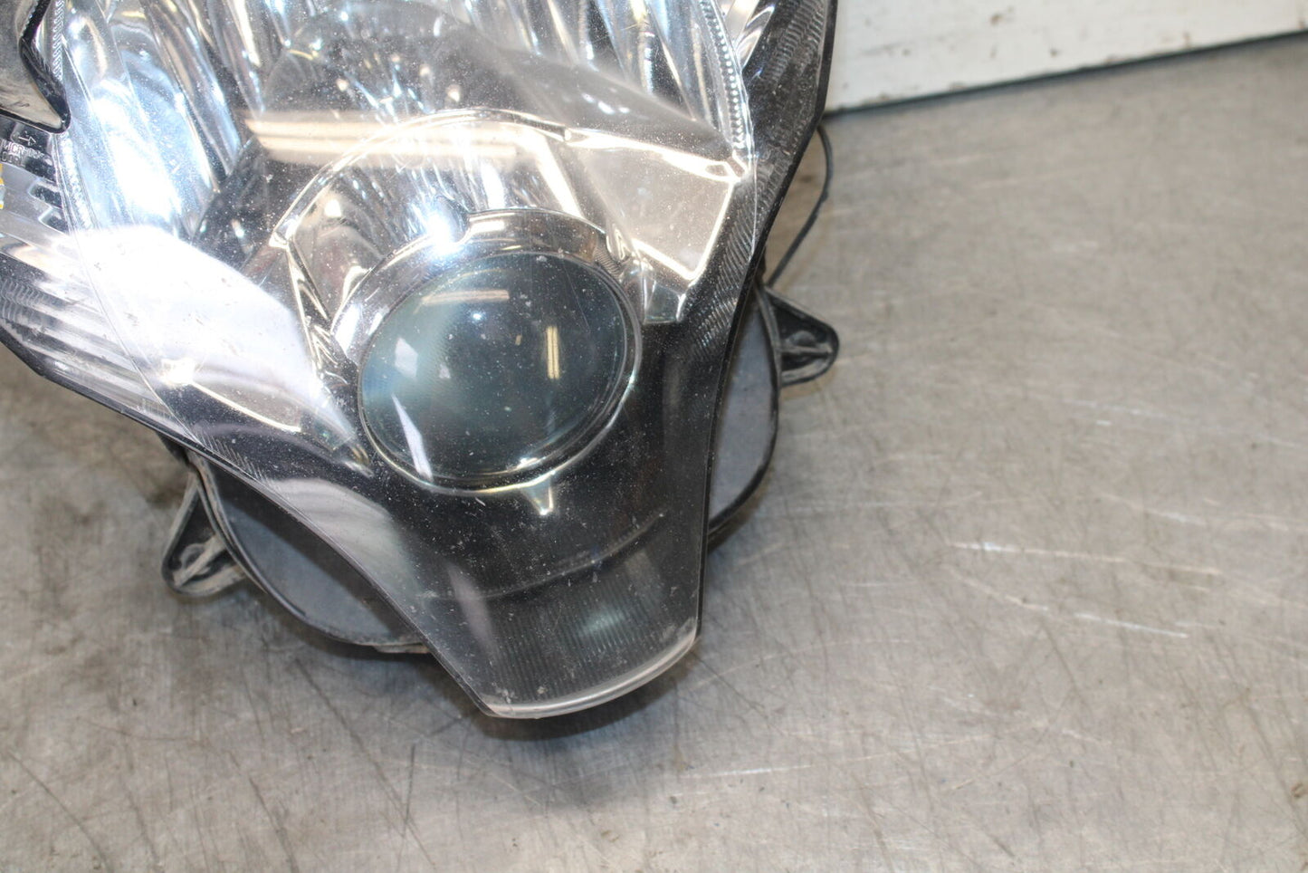 06-07 SUZUKI GSXR 600 FRONT HEADLIGHT HEAD LIGHT LAMP BB694