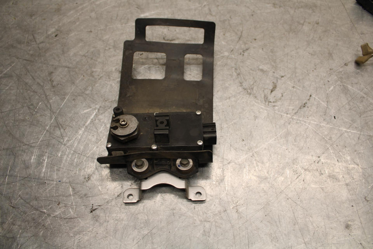 2007 Yamaha YZF R6 EXHAUST VALVE SERVO MOTOR 2C0-85820-00-00 BB525