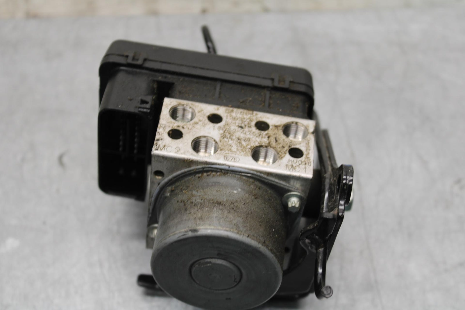 2014 Kawasaki Ninja 650 EX650E ABS PUMP UNIT MODULE BB569