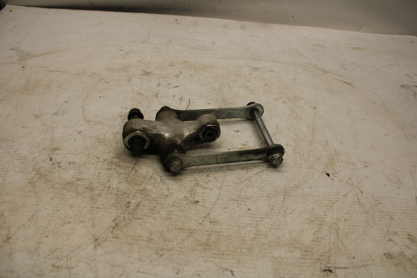 05-09 SUZUKI BOULEVARD C90 REAR BACK SHOCK LINK BB357