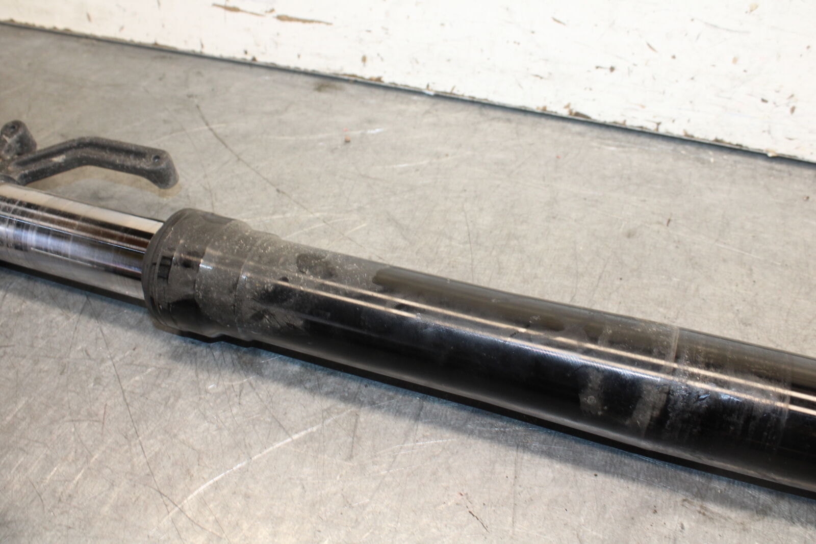 13-18 KAWASAKI NINJA ZX6R FRONT FORKS SHOCK SUSPENSION SET PAIR  BB682