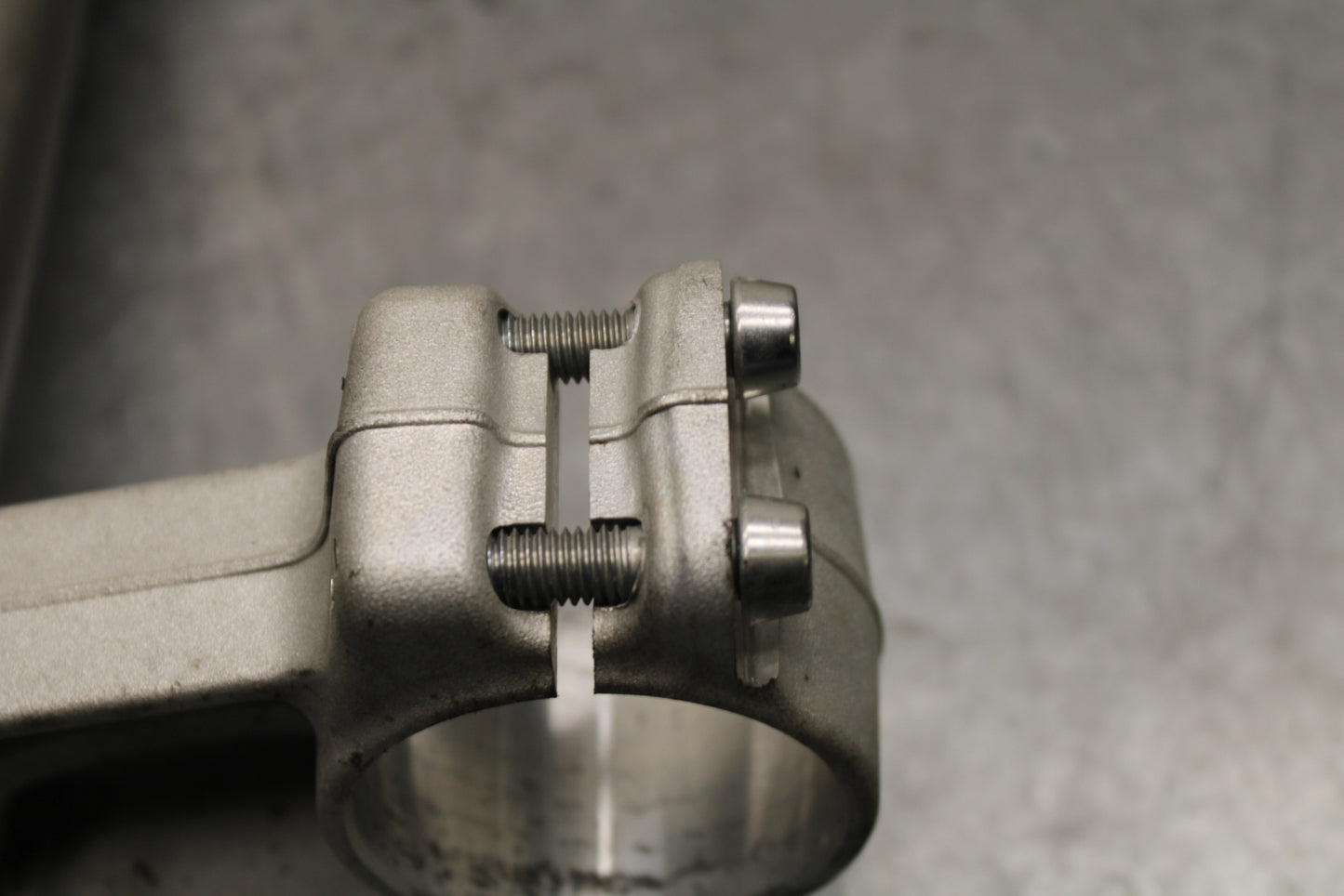 13-18 KAWASAKI NINJA ZX6R FRONT FORKS CLAMP LOWER TRIPLE TREE 44037-0136 BB666