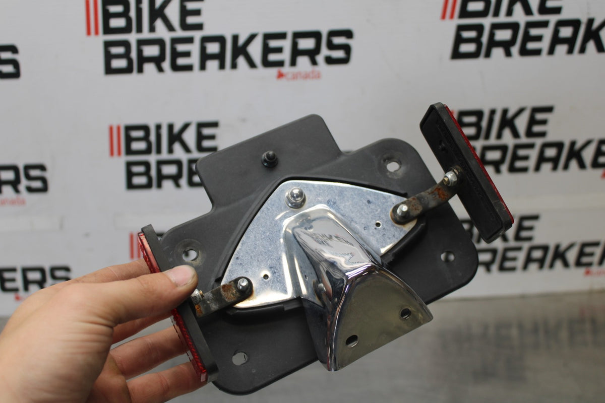08 KAWASAKI VULCAN 1600 VN1600D NOMAD LICENSE PLATE HOLDER MOUNT BRACKET BB904