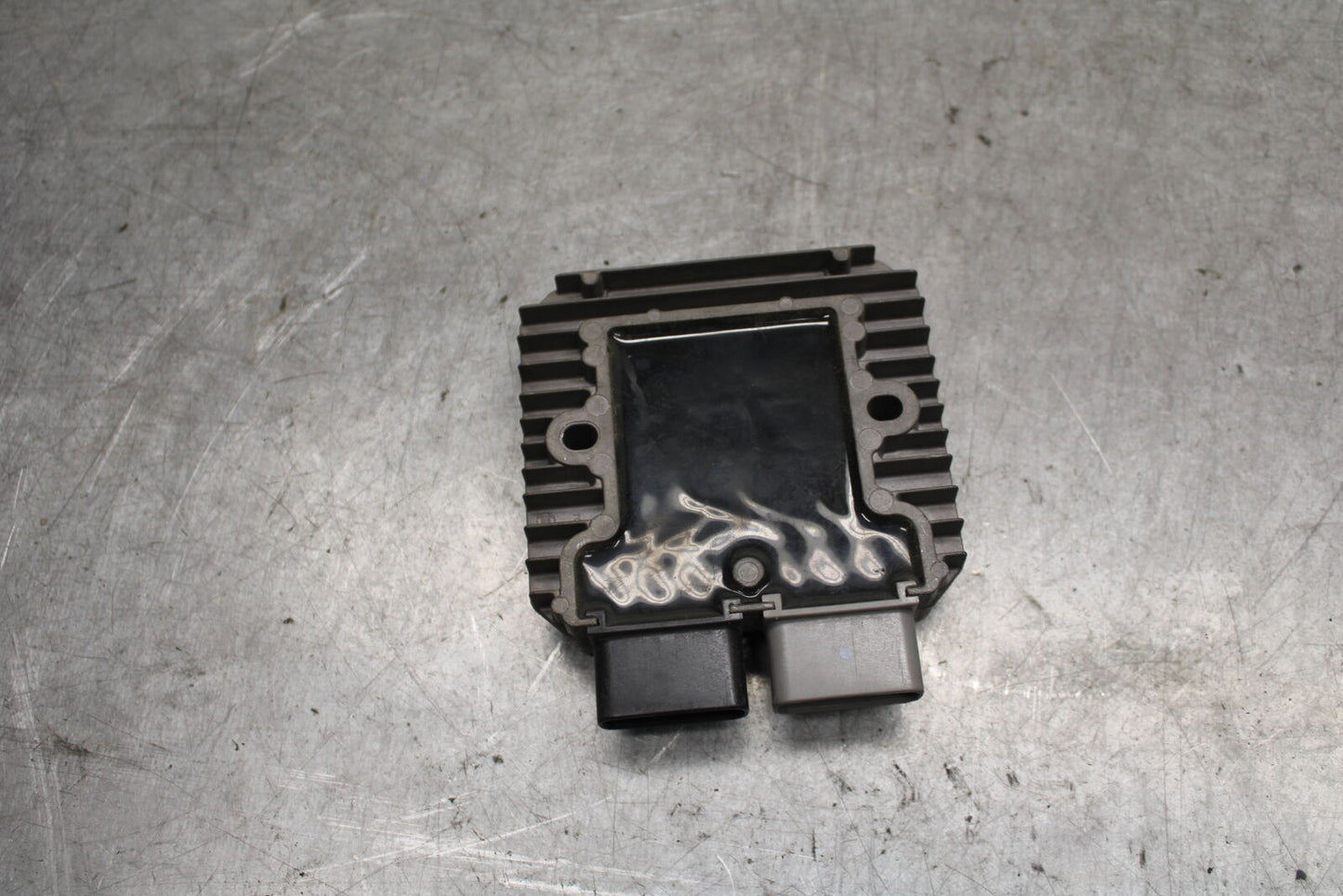 13-18 KAWASAKI NINJA ZX6R RECTIFIER VOLTAGE REGULATOR 21066-0730 BB666