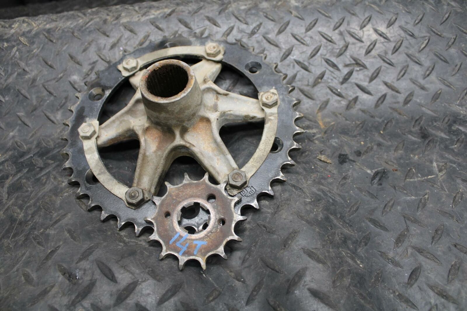 2004 Yamaha Banshee 350 YFZ350 FRONT REAR SPROCKET & HUB  BB232