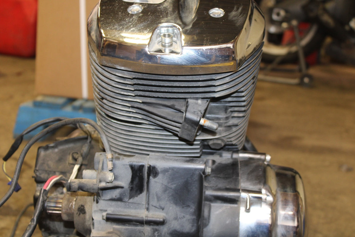 06 KAWASAKI VULCAN 900 ENGINE MOTOR BB799
