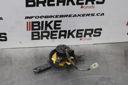 08 HONDA CBR125R ENGINE RADIATOR COOLING FAN BB804
