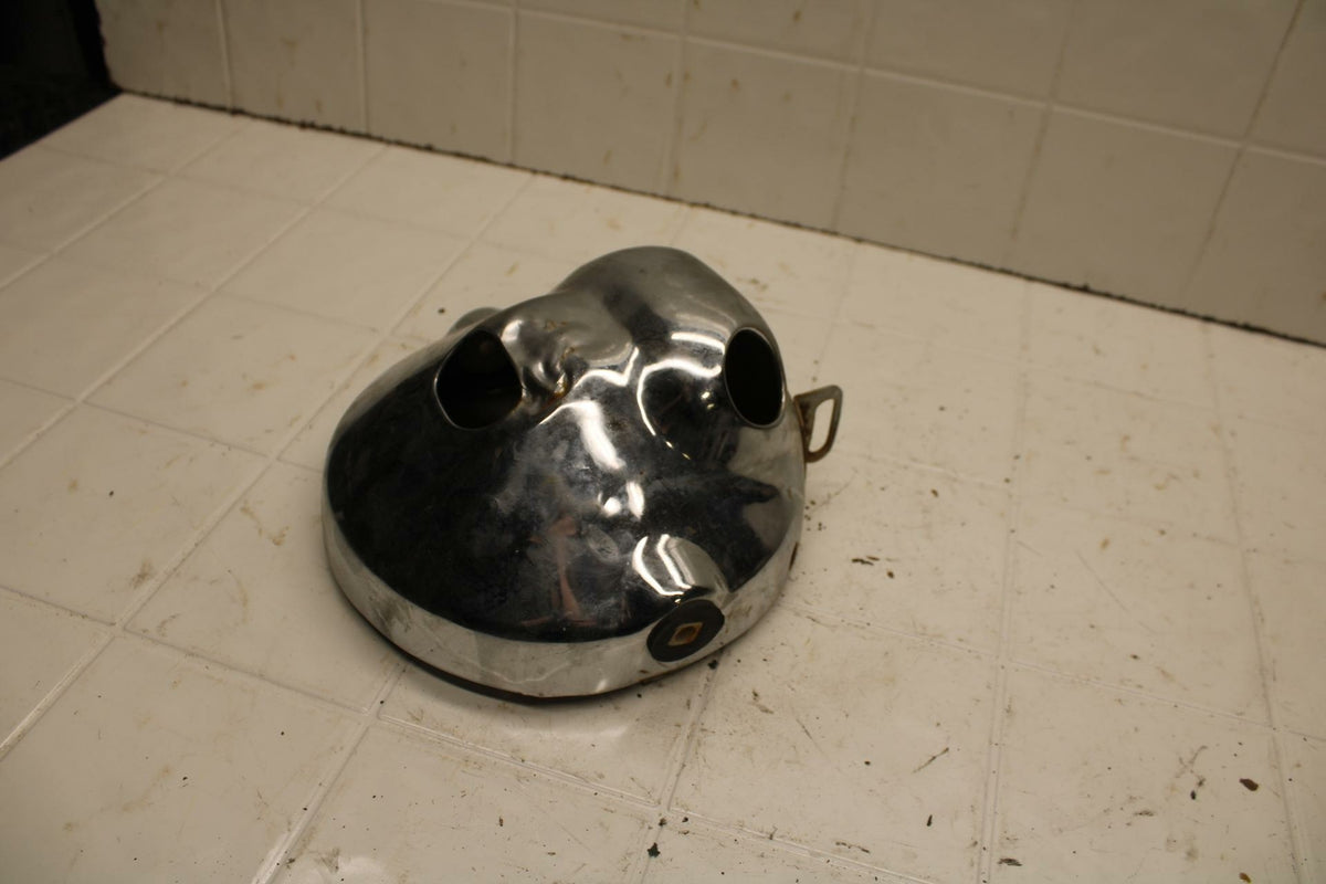 80-83 YAMAHA MAXIM 650 XJ650 HEADLIGHT CASE HOUSING BUCKET BB403