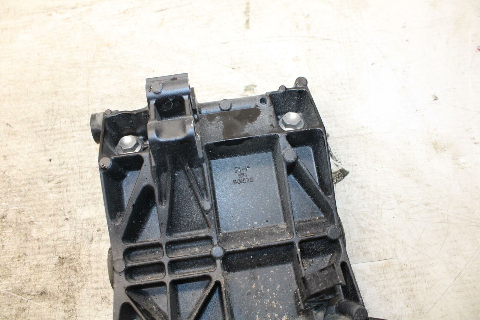 20-22 KAWASAKI Z H2 FRAME ENGINE PLATE BB382