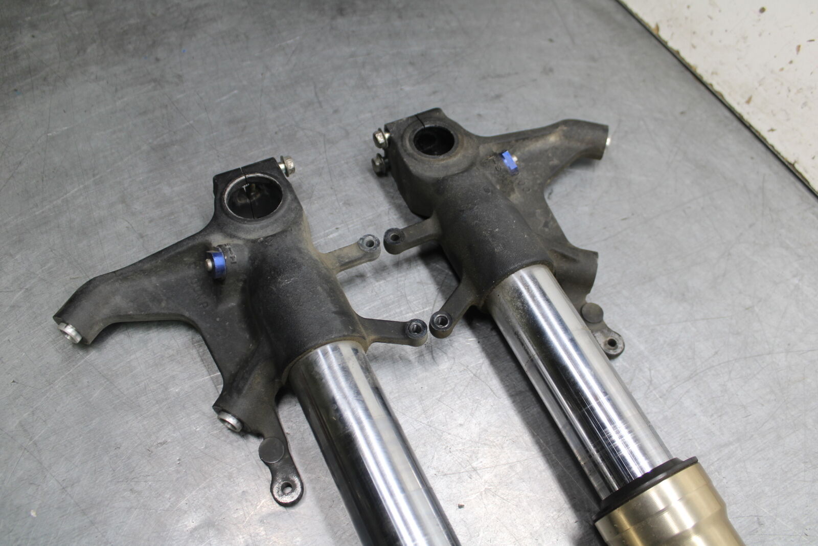 08-09 SUZUKI GSXR600 FRONT FORKS SHOCK SUSPENSION SET PAIR BB728