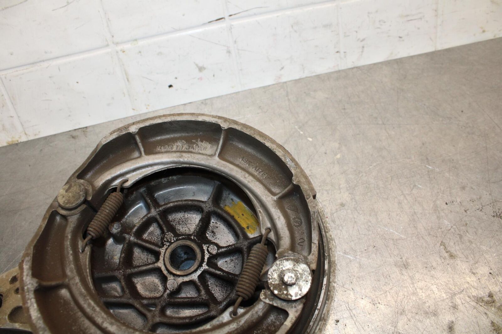 75 SUZUKI GT 550 REAR BRAKE HUB BB72