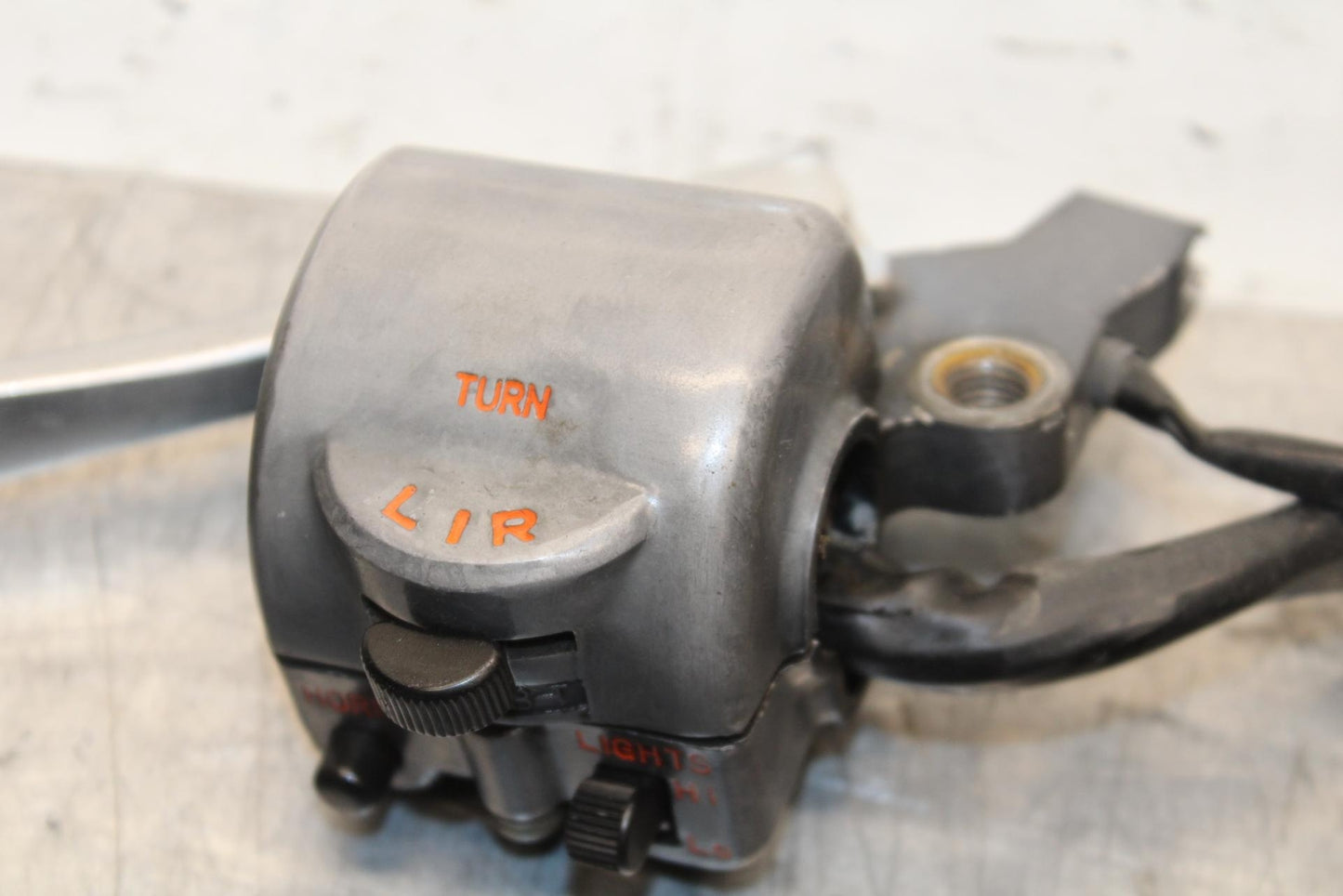 1977 Honda CB550K --- LEFT CLIP ON HANDLE HORN SIGNALS SWITCH  BB592