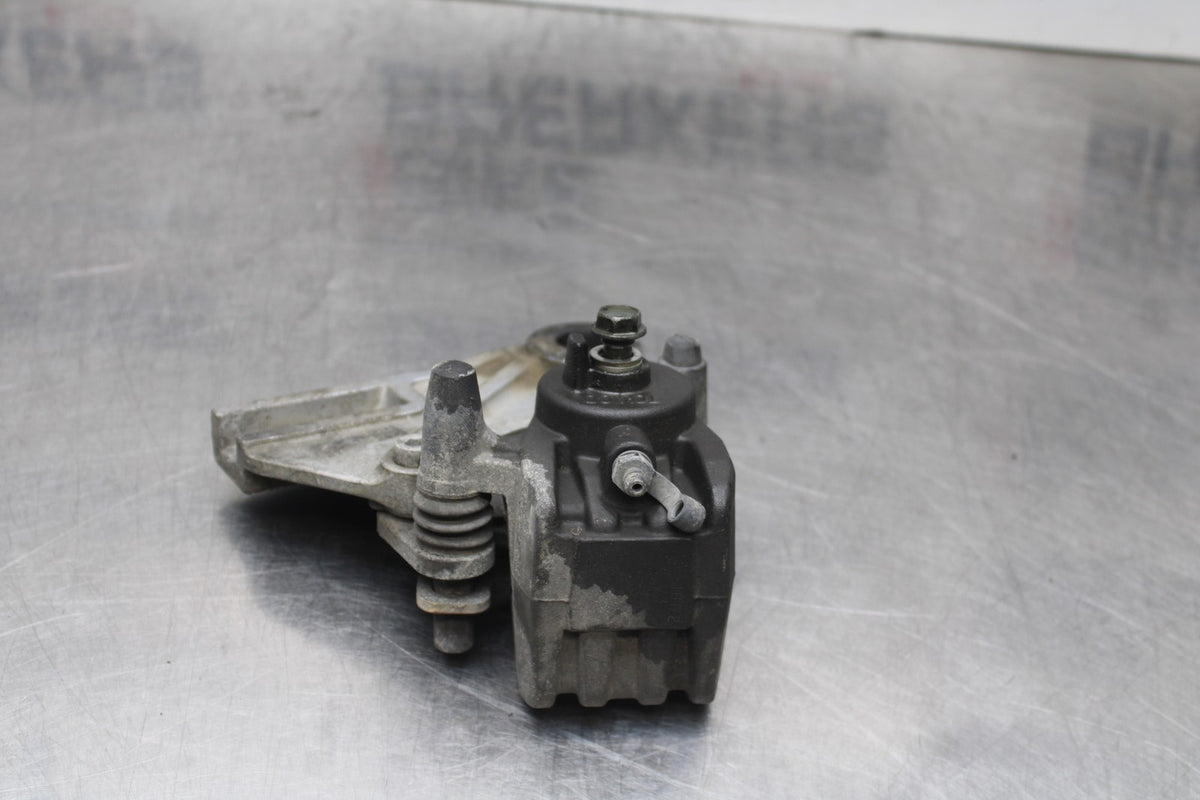 06 KAWASAKI Z750 REAR BACK BRAKE CALIPER W MOUNT BRACKET BB837