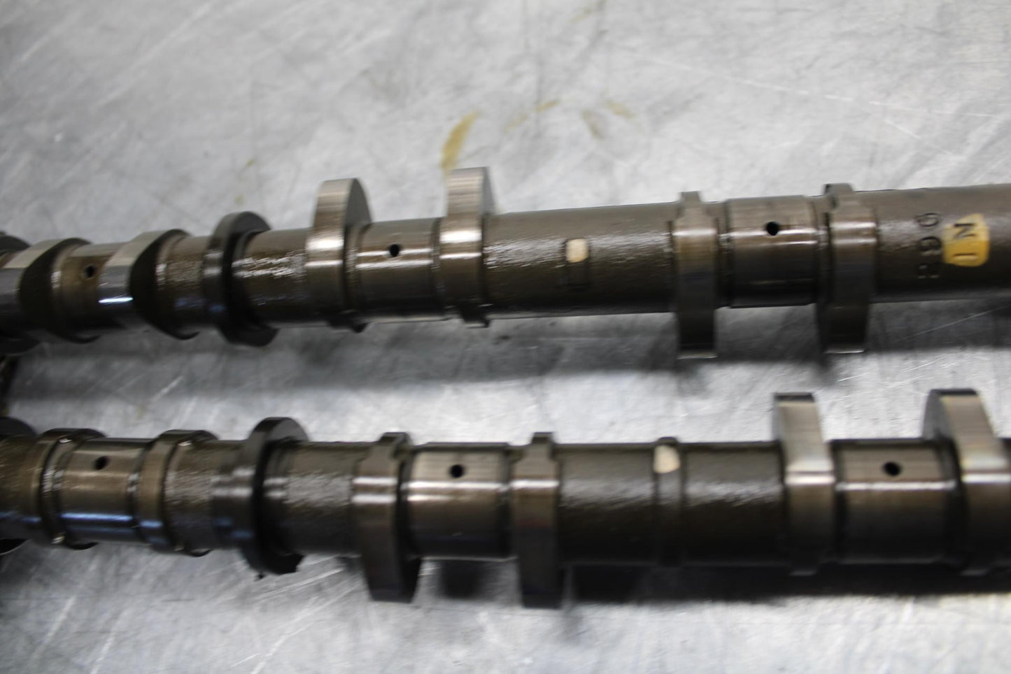 04-05 SUZUKI GSXR600 CAMSHAFT CAMS CAM SHAFTS  12710-29G00 12720-29G00 BB329