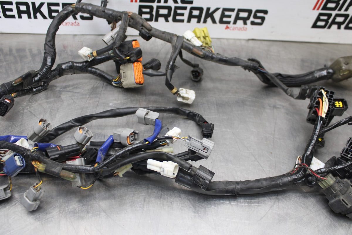 11-26 SUZUKI GSXR750 MAIN ENGINE WIRING HARNESS MOTOR WIRE LOOM BB900