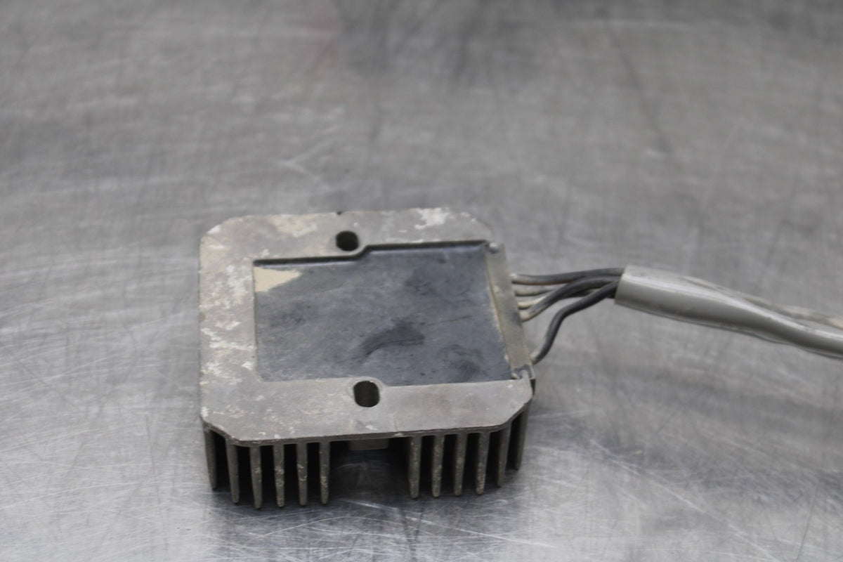 97-00 SUZUKI GSXR600 SRAD RECTIFIER VOLTAGE REGULATOR BB921