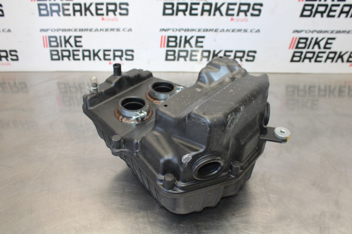 24-25 KAWASAKI ELIMINATOR 450 AIRBOX AIR INTAKE FILTER BOX BB869
