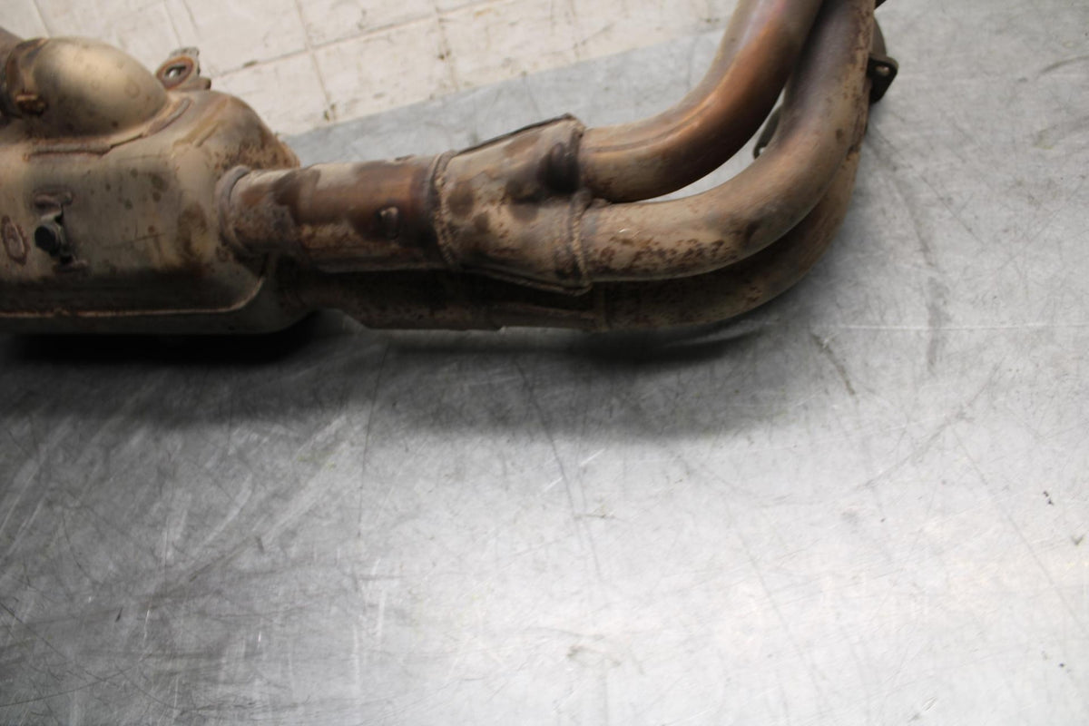 2009 Yamaha YZF R6 EXHAUST HEADER PIPES MANIFOLD 13S-14610-00-00 BB532