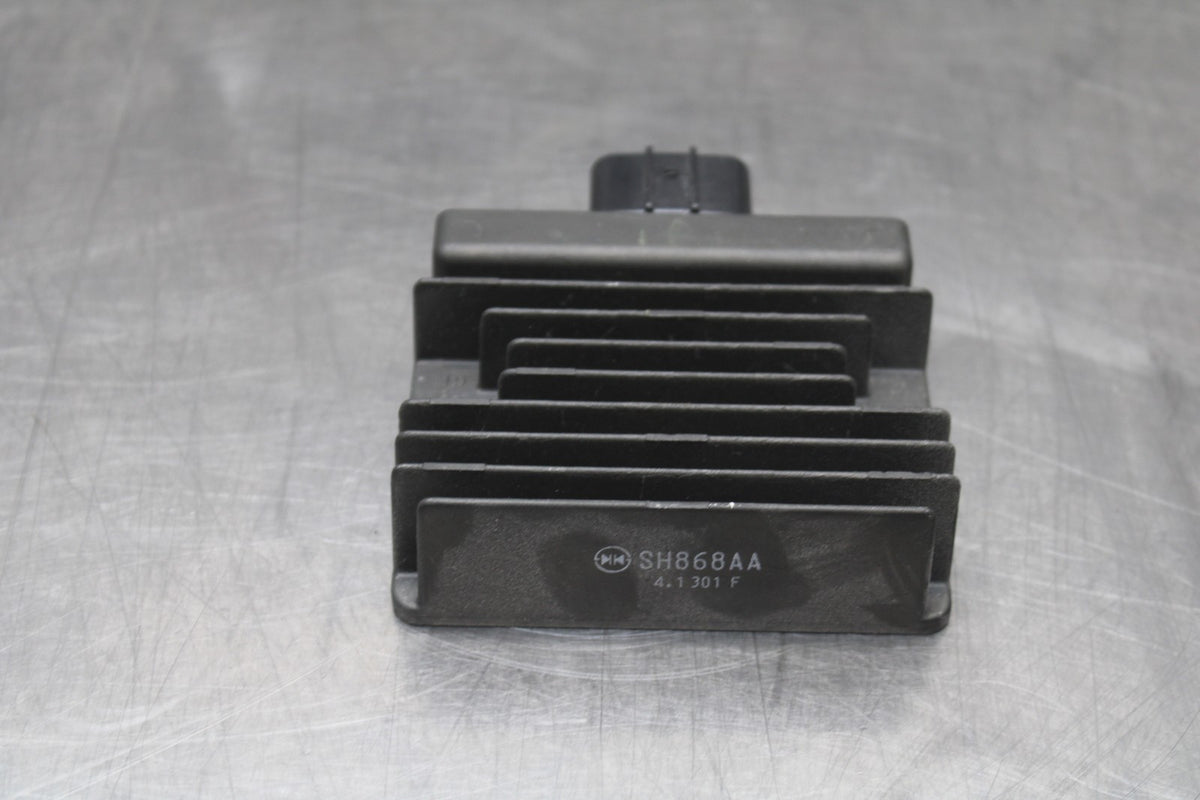 24-25 KAWASAKI NINJA ZX6R RECTIFIER VOLTAGE REGULATOR BB785-CH