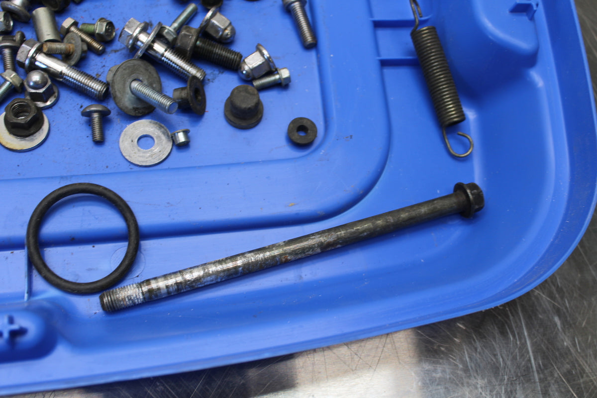 03-05 HONDA SHADOW CLASSIC 750 MOUNTING BOLTS HARDWARE MOTOR SCREWS BB139