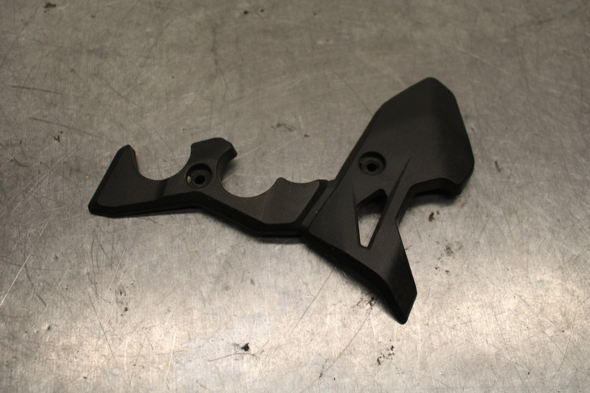 19-22 KAWASAKI Z400 RIGHT FRAME/ REARSET SIDE COVER COWL PANEL BB738