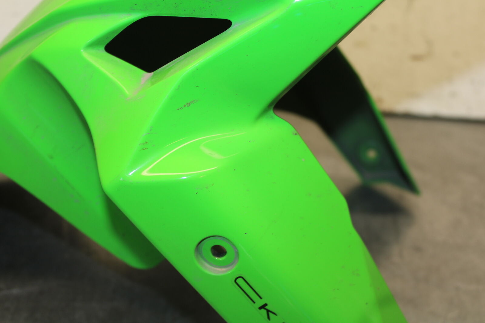 19-23 KAWASAKI NINJA ZX6R FRONT WHEEL FENDER COWL FAIRING BB701