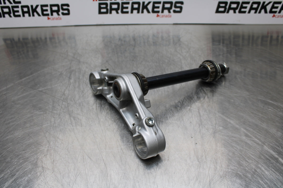 08 MOTO GUZZI BREVA 750 FRONT FORKS CLAMP LOWER TRIPLE TREE STEM BB154