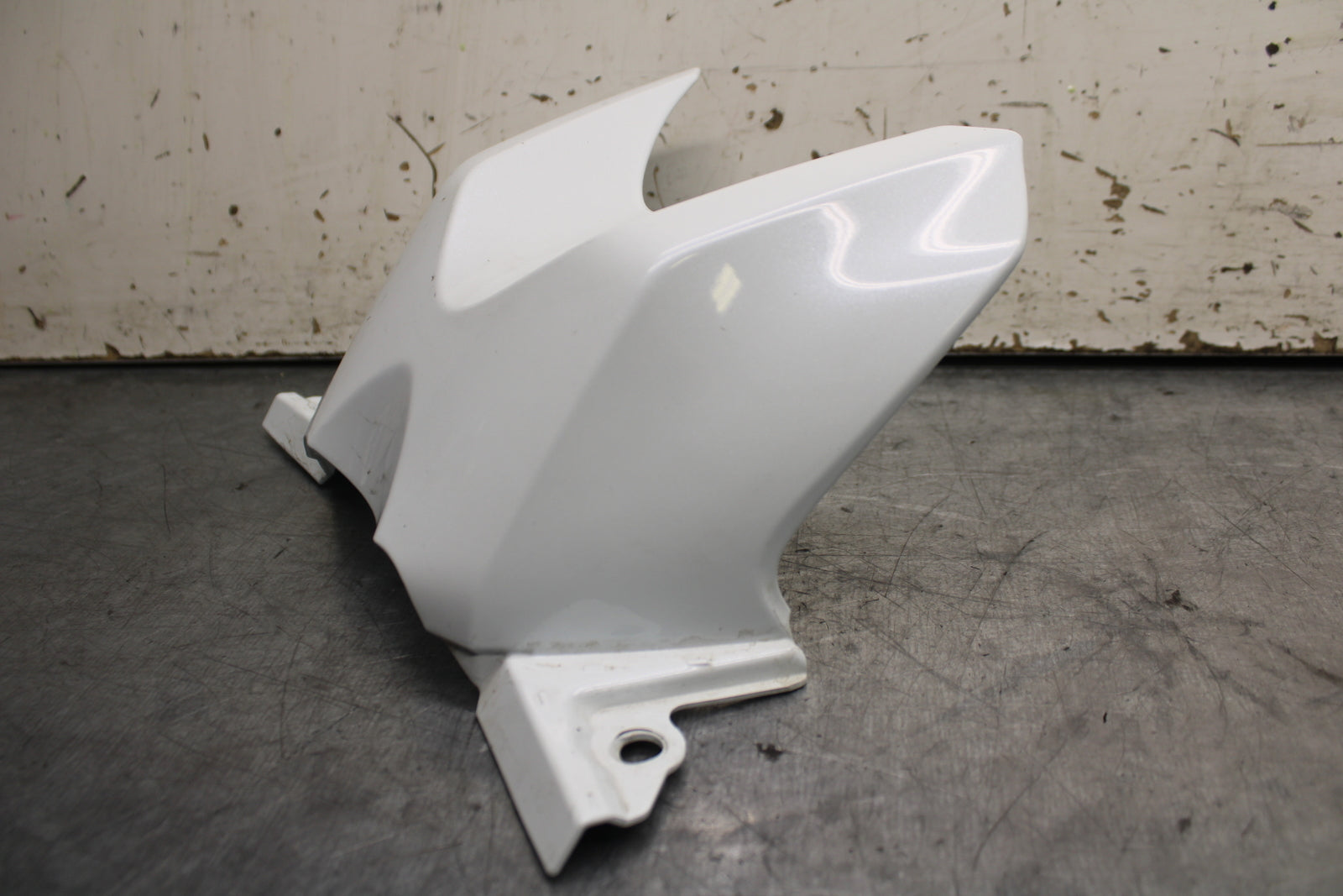 15-16 HONDA CB300F FRONT GAS TANK FUEL CELL FAIRING COWL COVER TRIM BB740