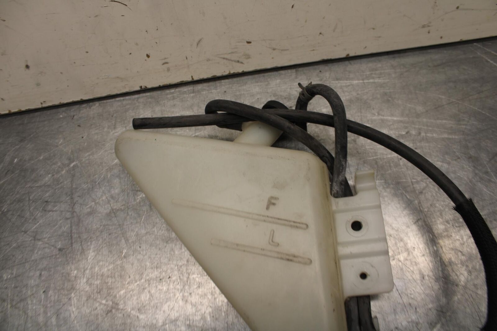 08-10 SUZUKI GSXR 600  COOLANT WATER TANK RESERVOIR BOTTLE BB92