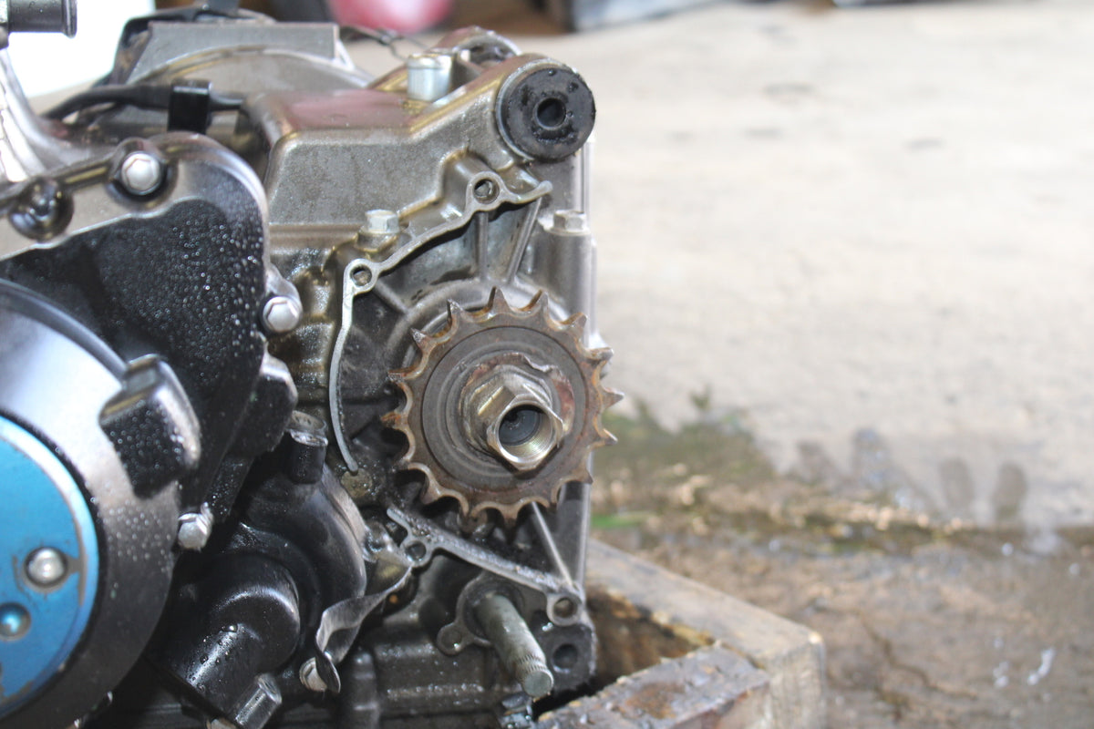 03-06 KAWASAKI Z1000 ENGINE MOTOR BB164