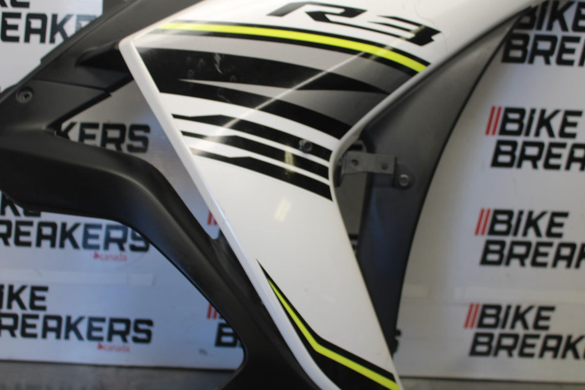 15-17 YAMAHA YZF R3 RIGHT LOWER MID UPPER SIDE FAIRING COWL  BB003