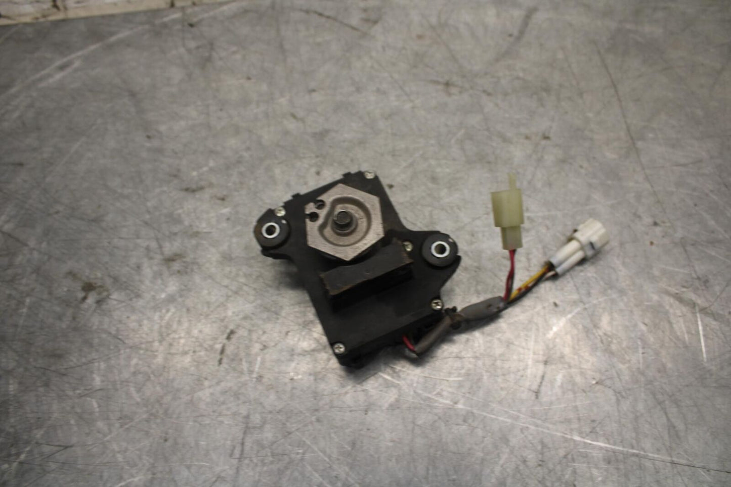 2008 Kawasaki Ninja ZX10R ZX1000E EXHAUST VALVE SERVO MOTOR 21174-0005 BB524