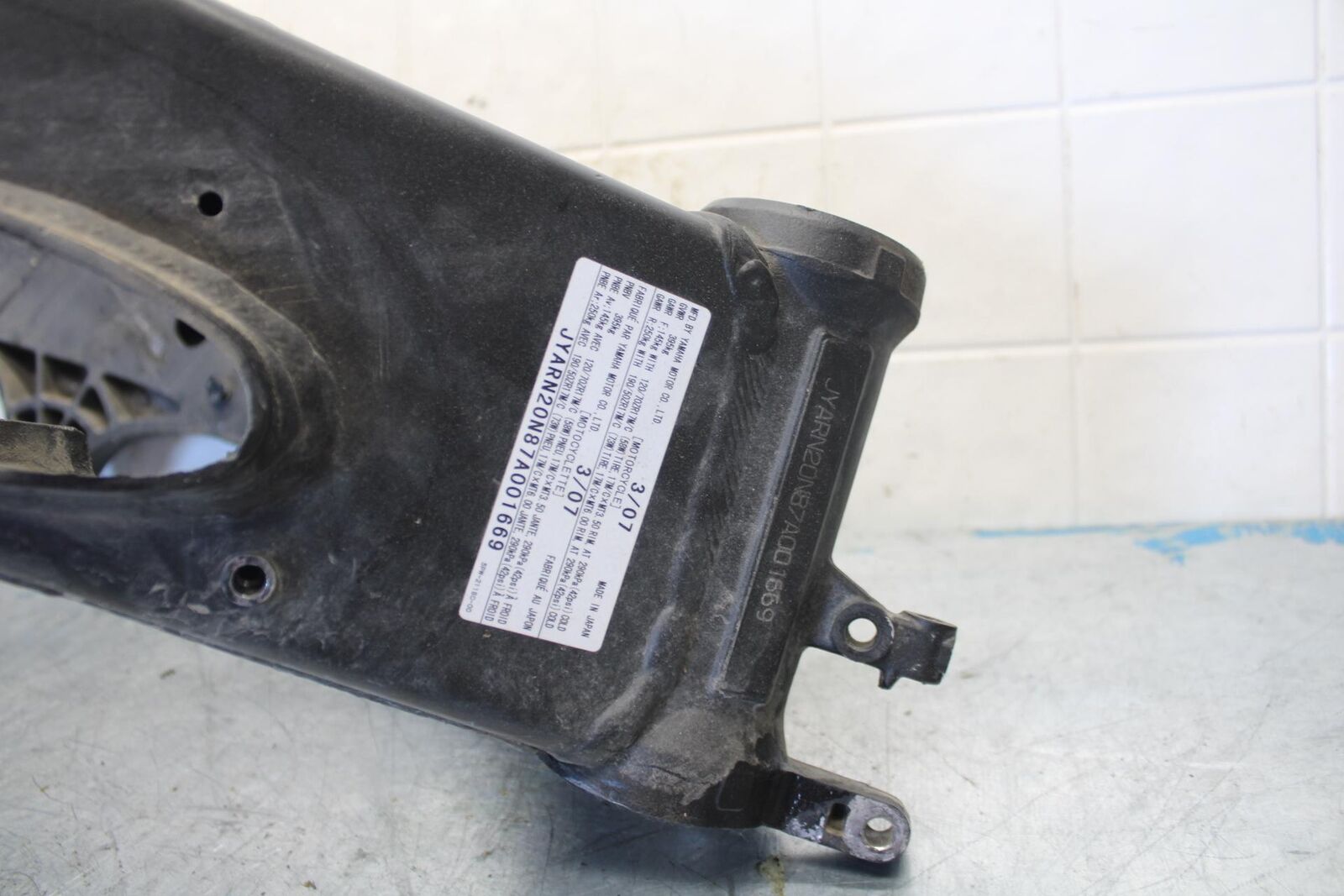 07-08 YAMAHA YZF R1 FRAME CHASSIS BB425