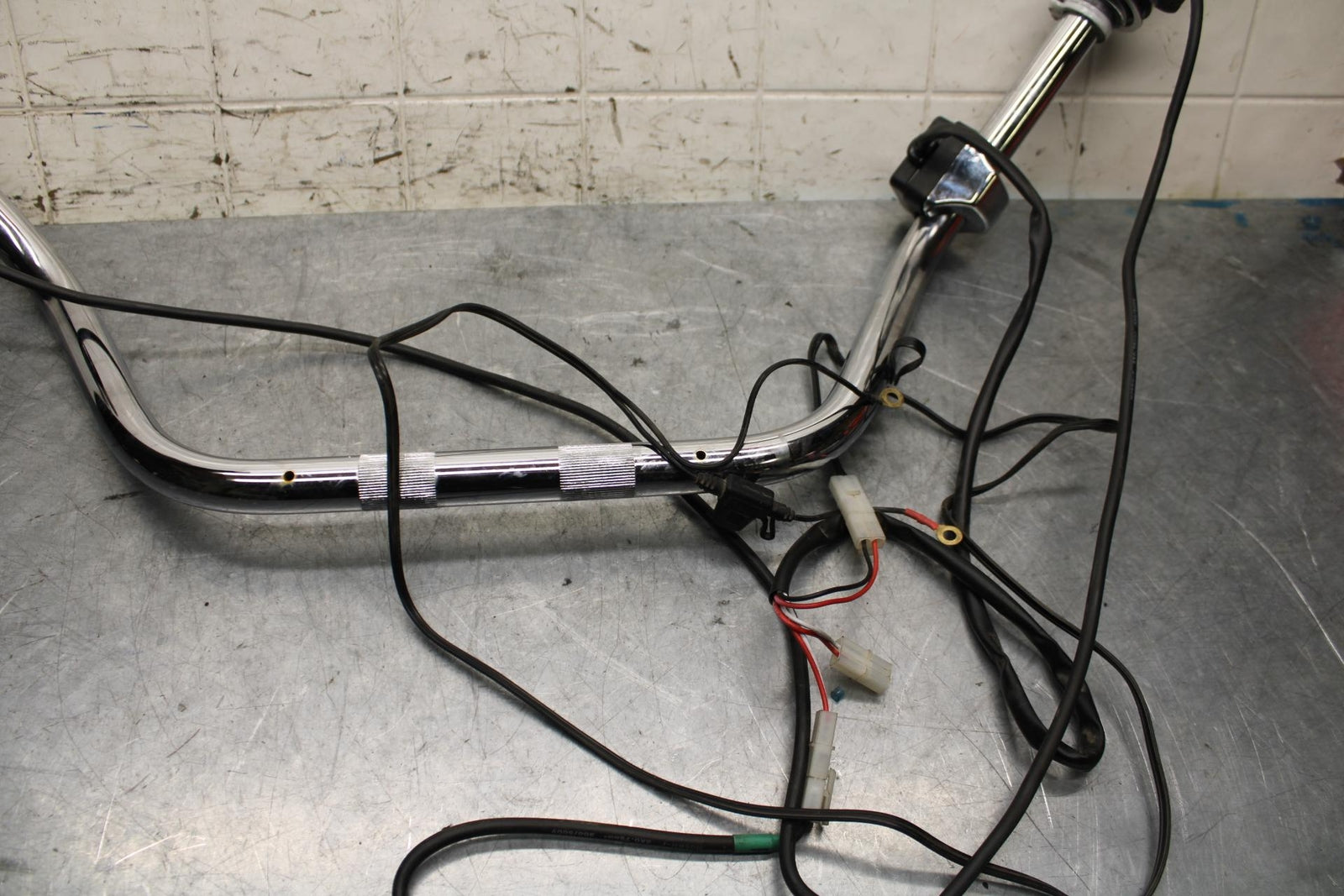 2005 Kawasaki Vulcan 1600 VN1600D Nomad HANDLEBARS HEATED GRIPS BB556