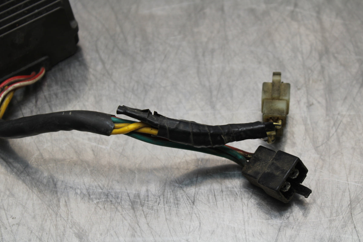 08 MOTO GUZZI BREVA 750 RECTIFIER VOLTAGE REGULATOR BB154