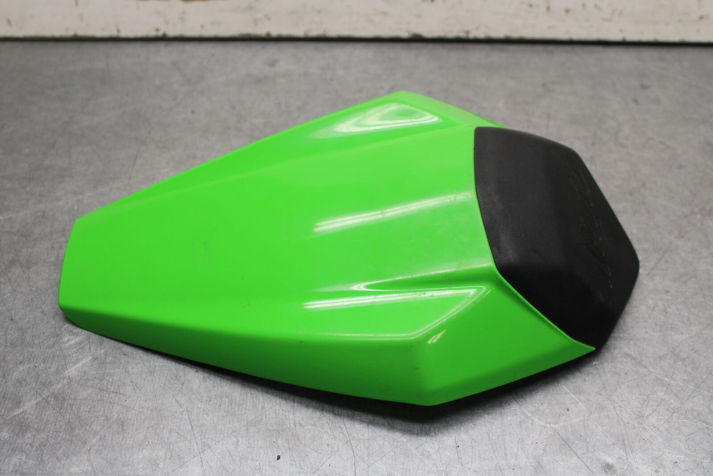16 KAWASAKI NINJA ZX10R REAR SEAT SOLO COWL FAIRING COVER 99994-0667-51B BB650
