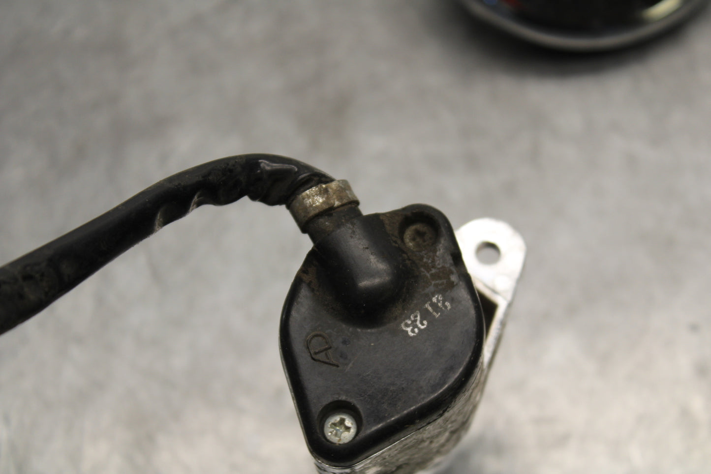 98-03 KAWASAKI VULCAN 1500L IGNITION LOCK KEY W/ GAS CAP  BB678