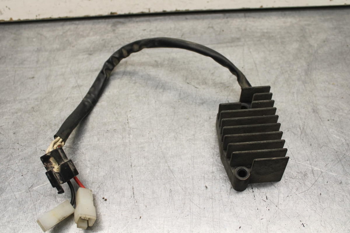1998 Yamaha Vmax 1200 VMX1200 RECTIFIER VOLTAGE REGULATOR BB620