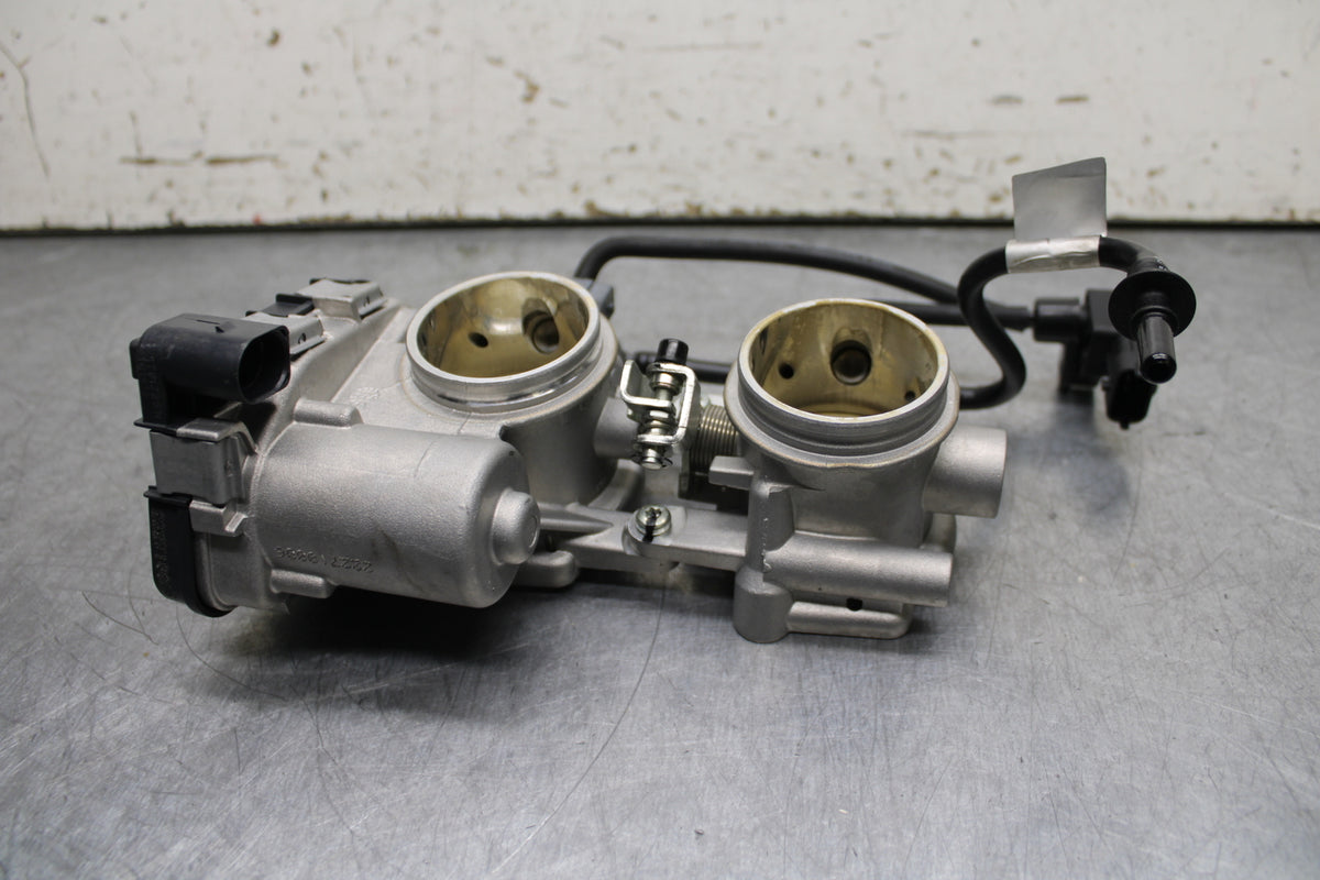 21-24 APRILIA TUONO 660 FACTORY MAIN FUEL INJECTORS / THROTTLE BODIES BB733