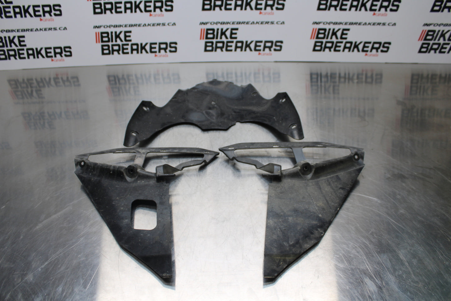 11 SUZUKI GSXR1000 RIGHT LEFT INNER FAIRINGS COWLS PANELS TRIMS BB142